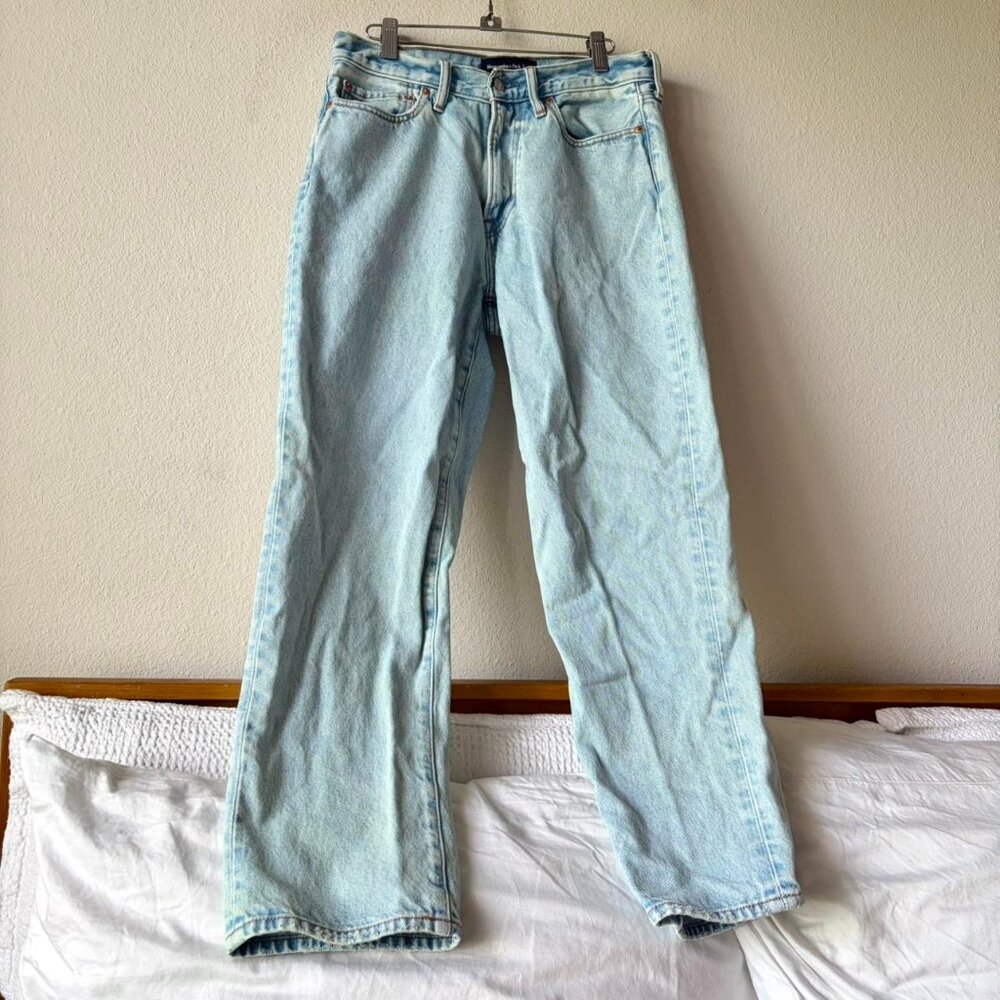 Abercrombie & Fitch Loose Fit Denim Jeans Women's 31" Waist